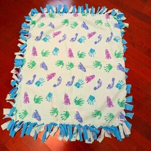 Knotted fleece baby blanket